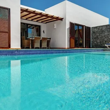Villa Very Private 4 Bedroom Acebo With Electrically Heated Pool