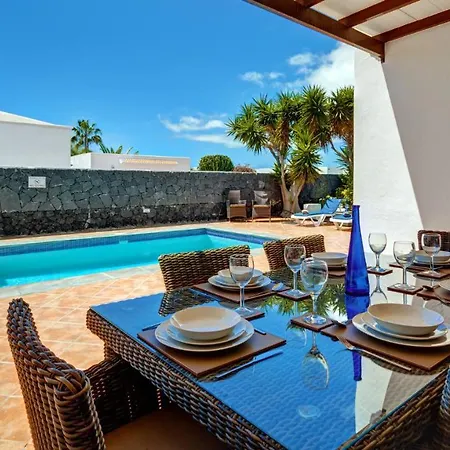 Very Private 4 Bedroom Acebo With Electrically Heated Pool Villa